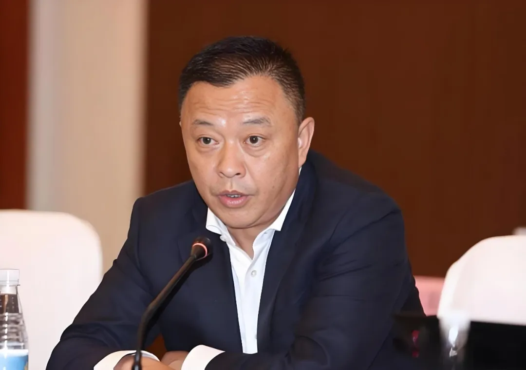 乐山亿万富豪卖掉“卷烟纸”资产；年营收超4亿产业集群求并购！