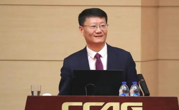 万亿农商行高层“大换血”；长安汽车换帅；成都这家国企副总被查……