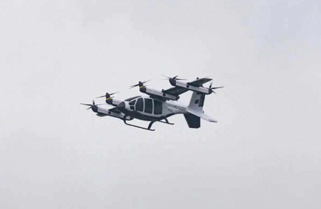 川渝首条跨省(直辖市)域低空文旅航线试飞成功 川渝首条跨省(直辖市)域低空文旅航线试飞成功