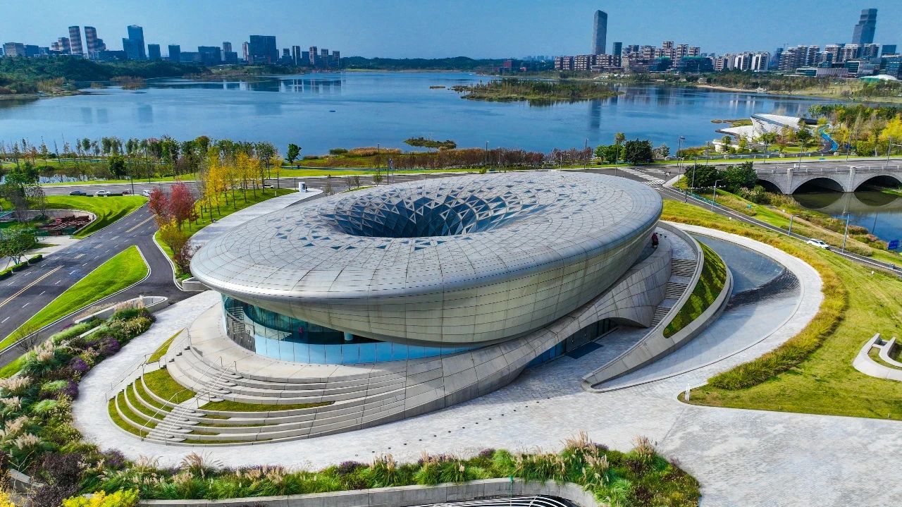 成都63类产品用上数字标签